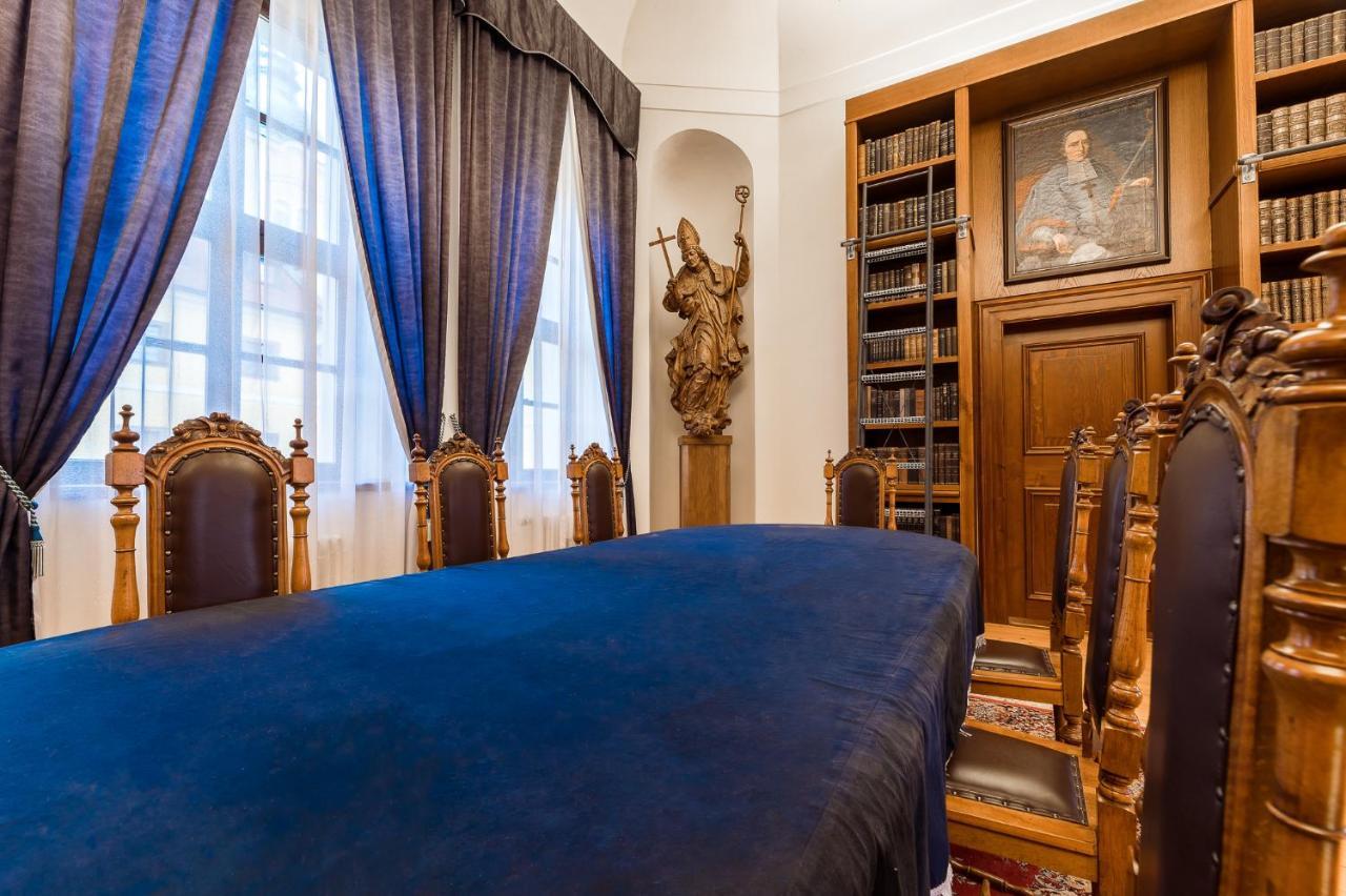 Nove Adalbertinum Hradec Králové المظهر الخارجي الصورة